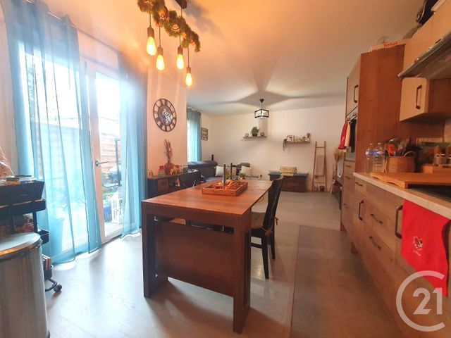 Appartement F2 à vendre - 2 pièces - 44.6 m2 - PARMAIN - 95 - ILE-DE-FRANCE - Century 21 Osmose